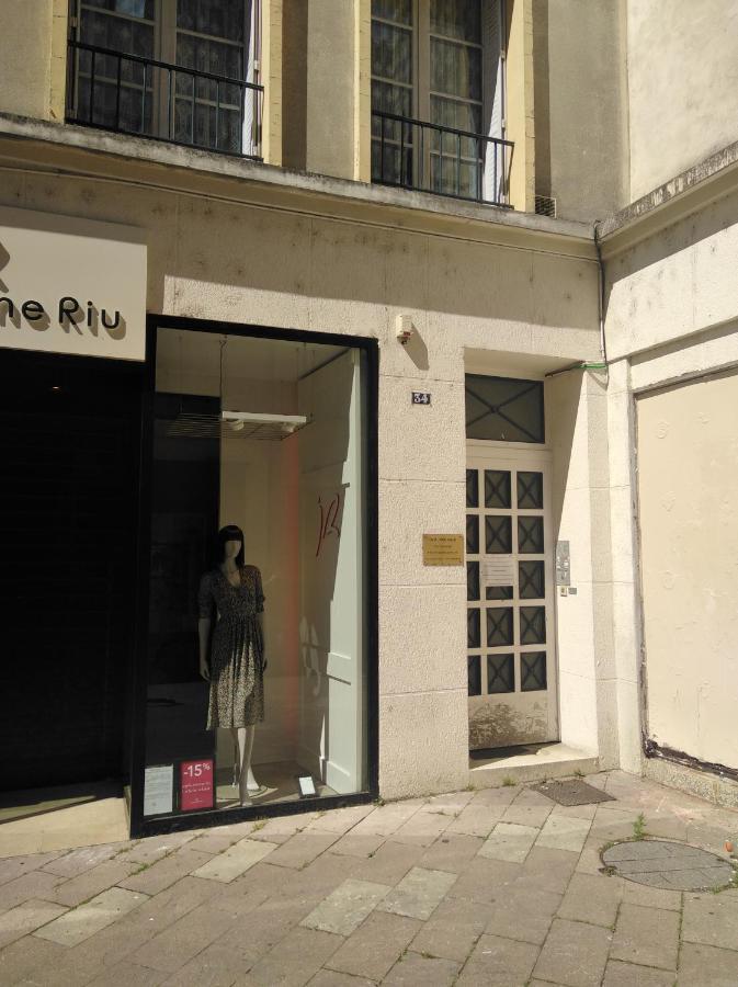 Le Gambetta Apartment Poitiers Bagian luar foto