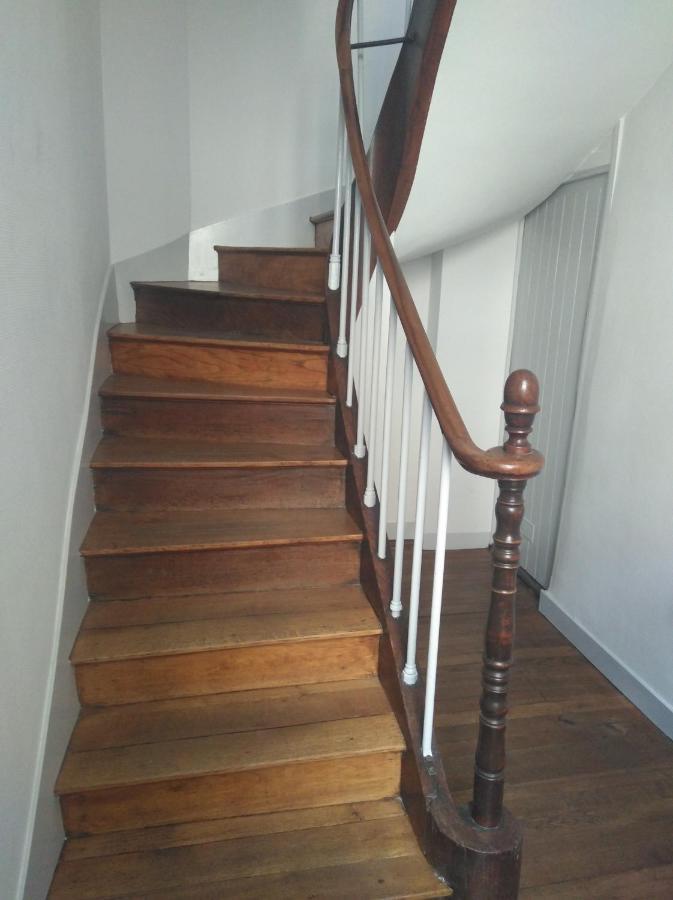 Le Gambetta Apartment Poitiers Bagian luar foto