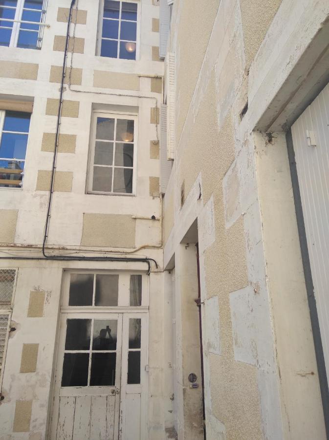 Le Gambetta Apartment Poitiers Bagian luar foto